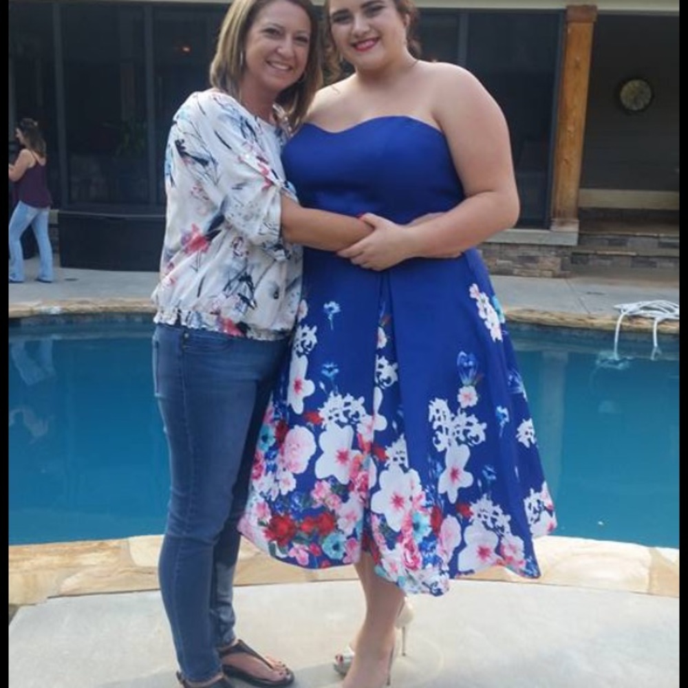 Fabulouss By Mac Duggal homecoming dress